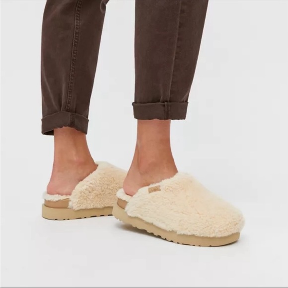 UGG | Shoes | Ugg Fuzz Sugar Slide Natural Color Size 7 | Poshmark